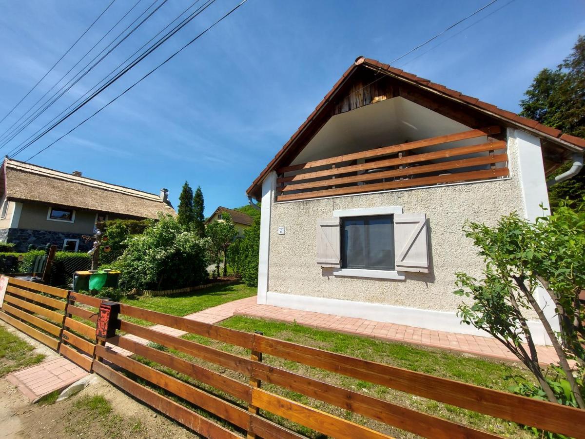 Kilatas A Tora Apartman Szigliget Exterior photo