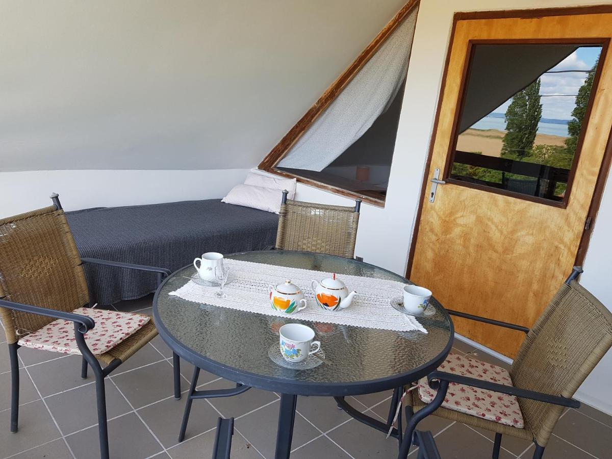 Kilatas A Tora Apartman Szigliget Exterior photo